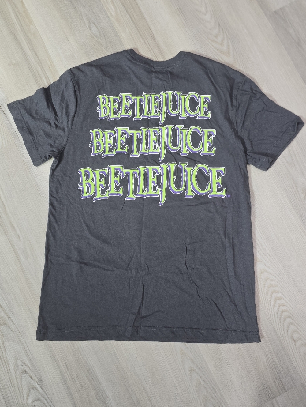 Beetlejuice Graphic Tshirt Charcoal Purple Green Size L - Picture 4 of 5